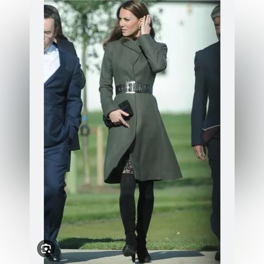 Reiss Angel Coat w/ belt